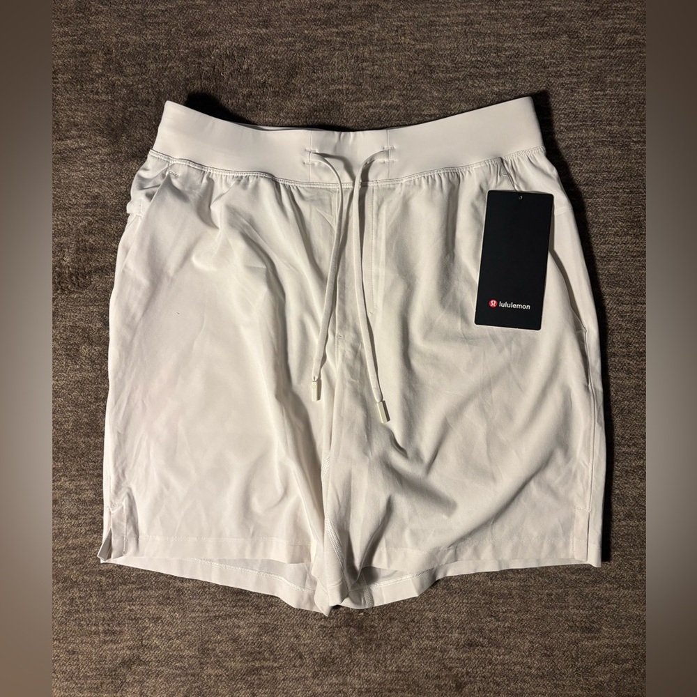 Lululemon Mens “License To Train” Short 7” Inseam Linerless (M) SOLD OUT AT LULU - Picture 2 of 6